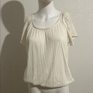 New York Laundry Cream Short Sleeve Lace Shoulder Blouse